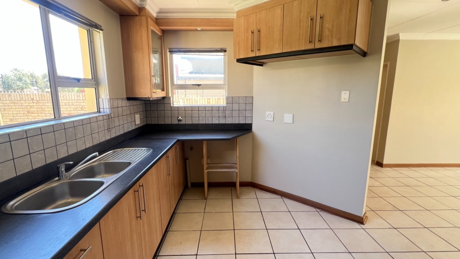 3 Bedroom Property for Sale in Langenhovenpark Free State